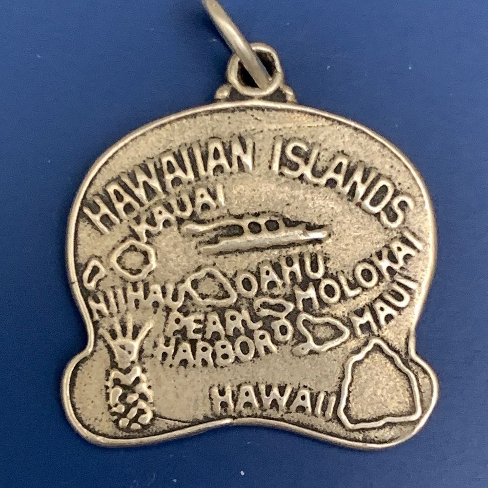 .925 Hawaiian Islands Sterling Silver Jewelry Charm #state #lslands #travel